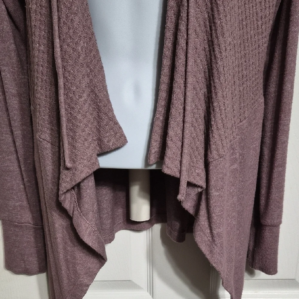Mudd Women's Mauve Draped Cardigan